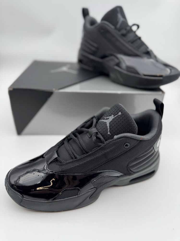 Ориігнальні Кросівки Jordan Aura 6