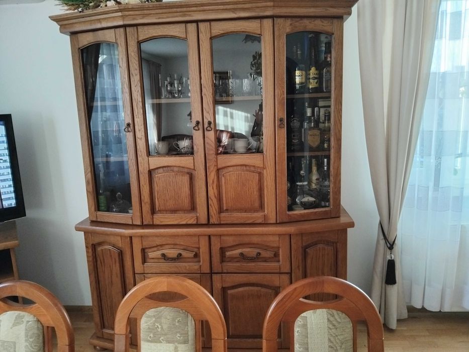 Komplet mebli drewnianych