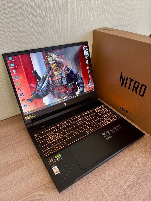 Мощный игровой ноут Acer-Nitro-V16 (Intel i5-14450HX/RTX4060-8Gb-DDR6)