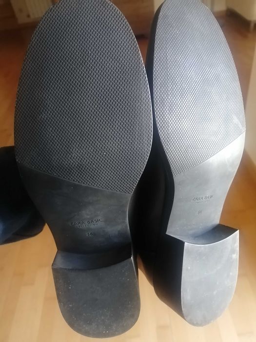 Bota ZARA em pele Biker  tam 38 - Valor já c/envio