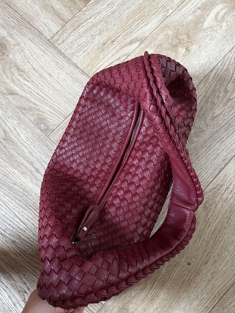 Torebka pleciona hobo bag bordowa duza L na ramię
