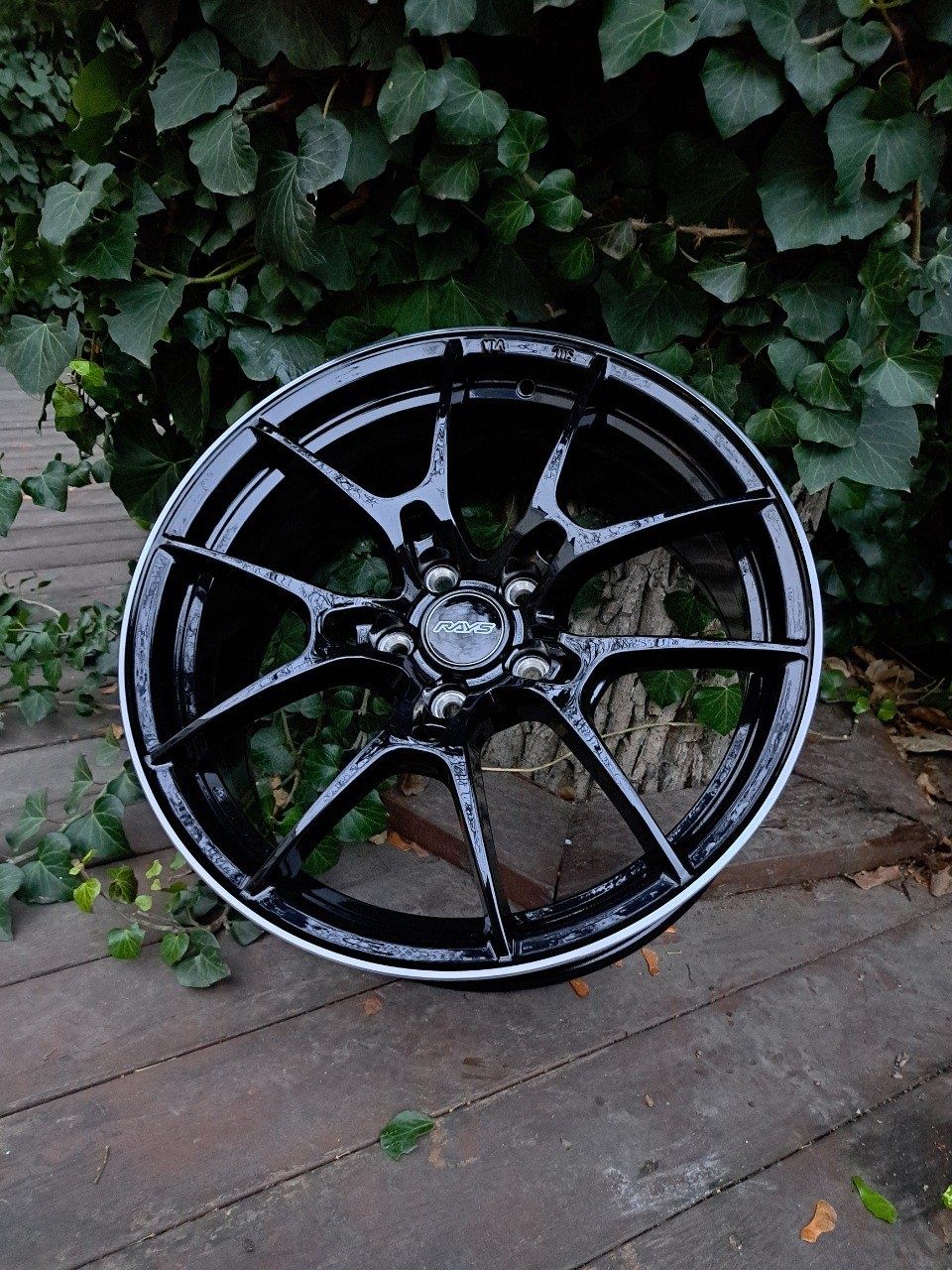 Диски Rays Flow Forming R18 5x114.3 на Toyota Lexus Kia Hyundai Mazda