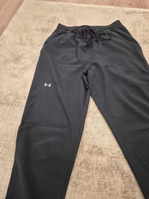 Spodnie damskie sportowe Under Armour