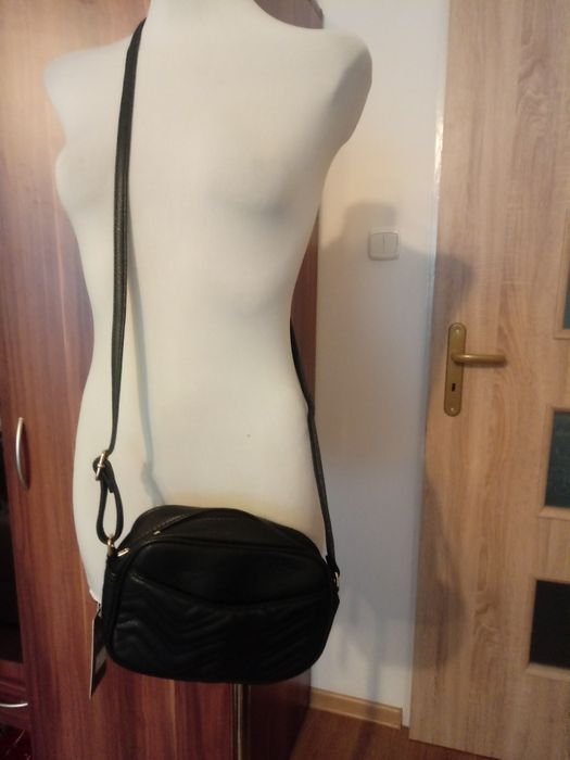 Torebka listonoszka czarna