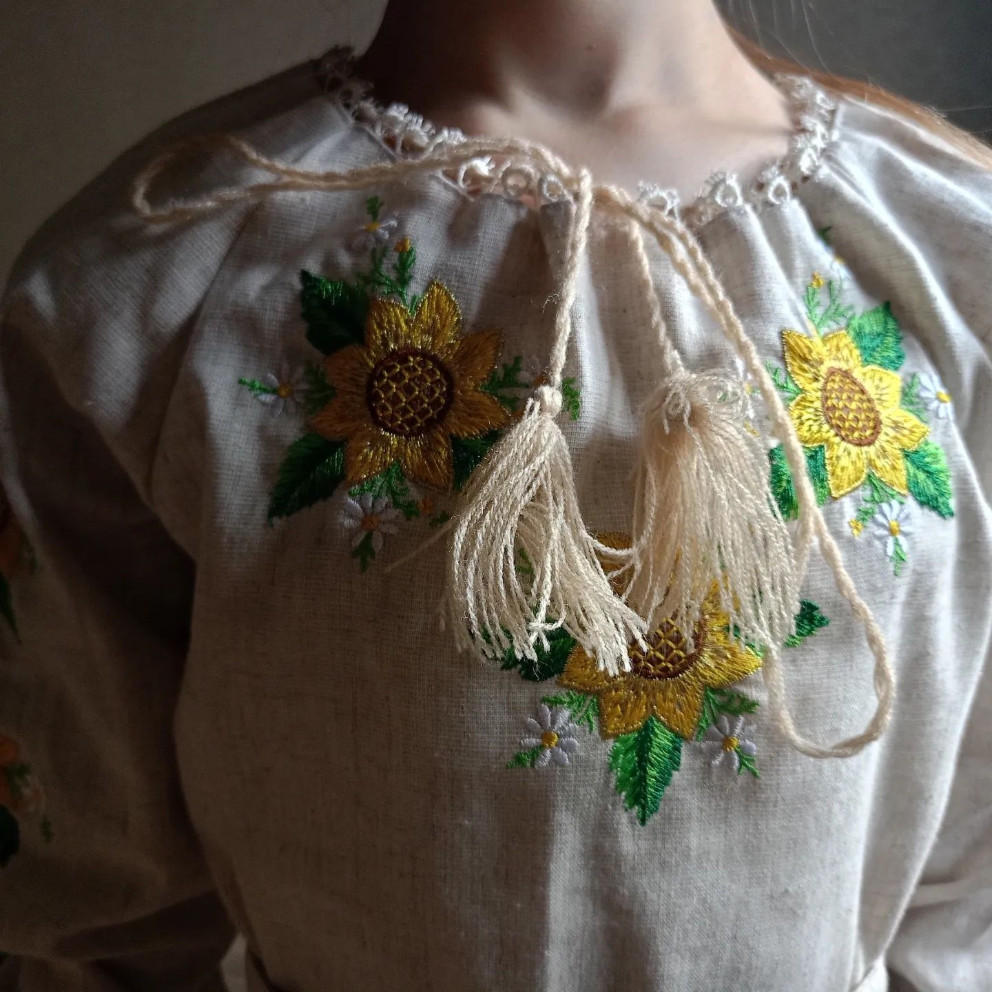 Льяна вишита сукня