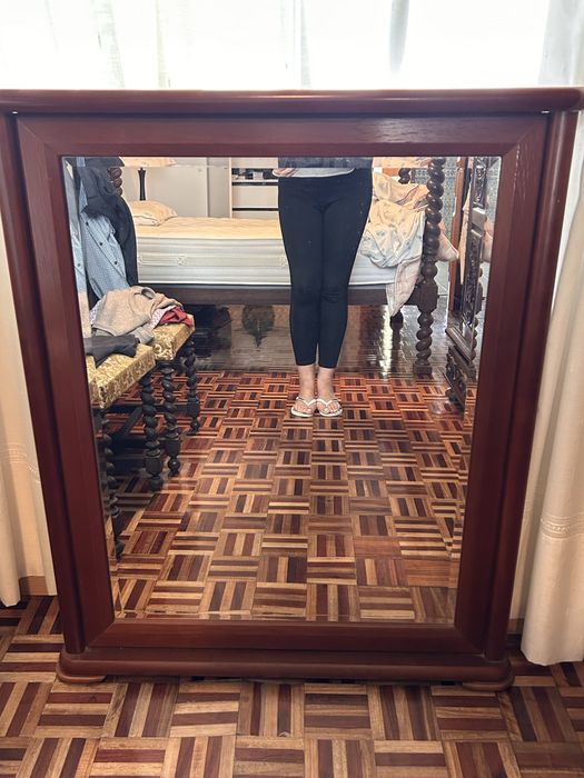 Espelho de quarto grande — em ótimo estado!