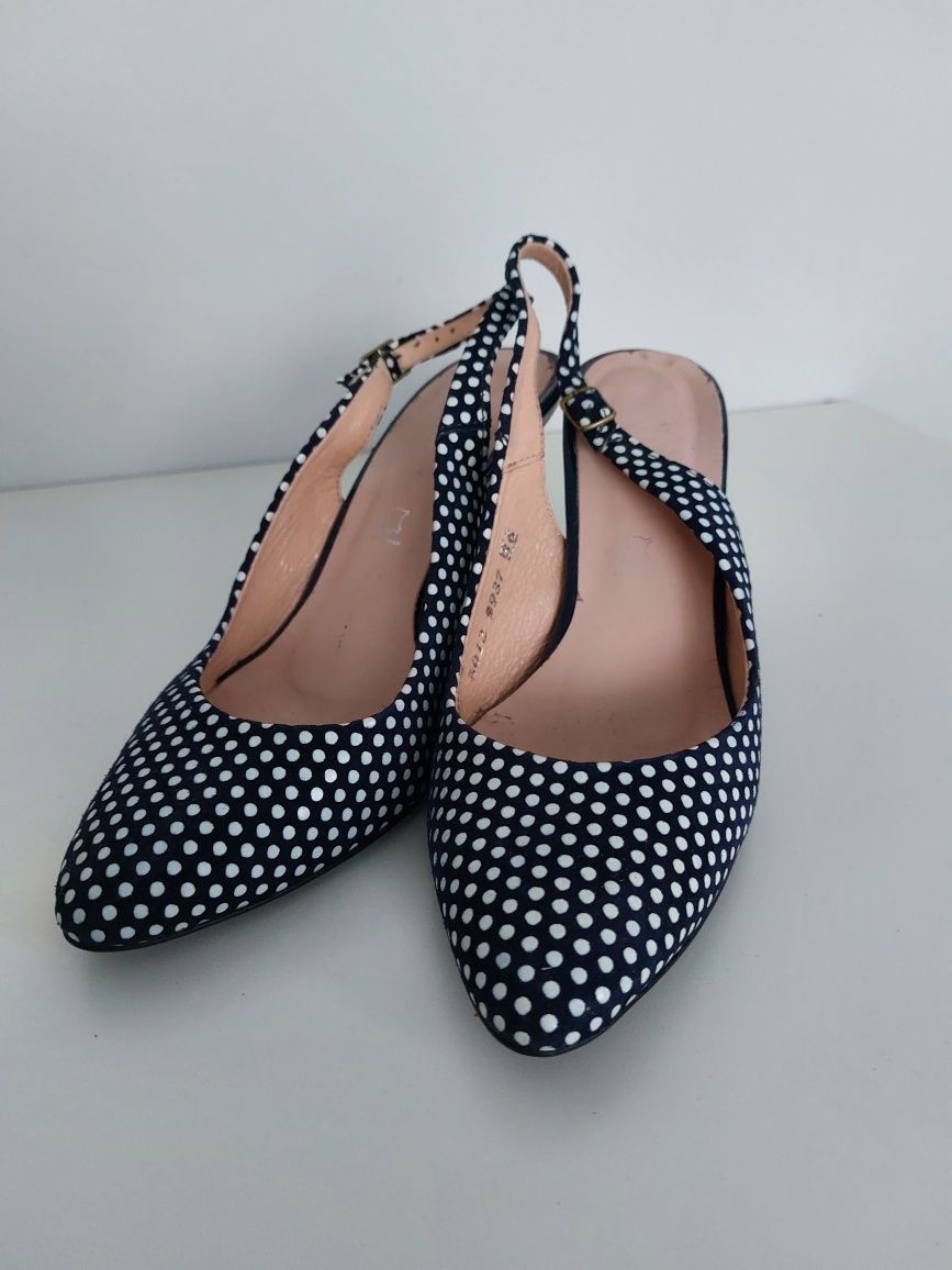 Buty damskie z otwartą piętą