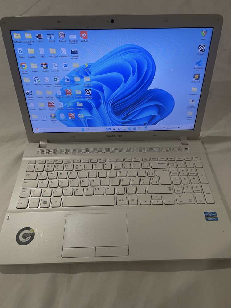 Portatil Samsung i5