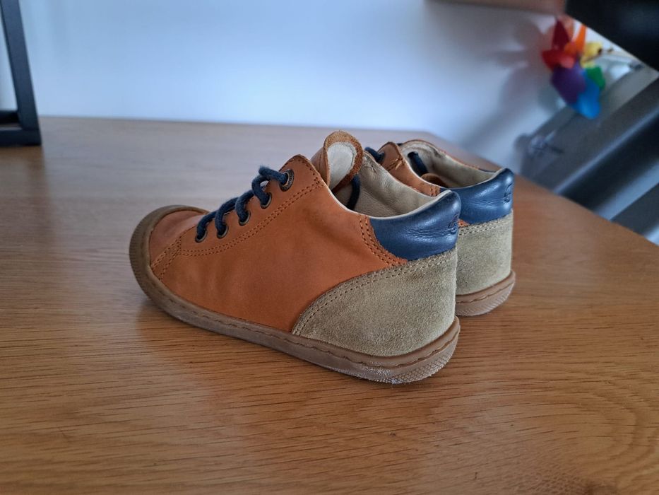 Bita 26 Naturino em pele