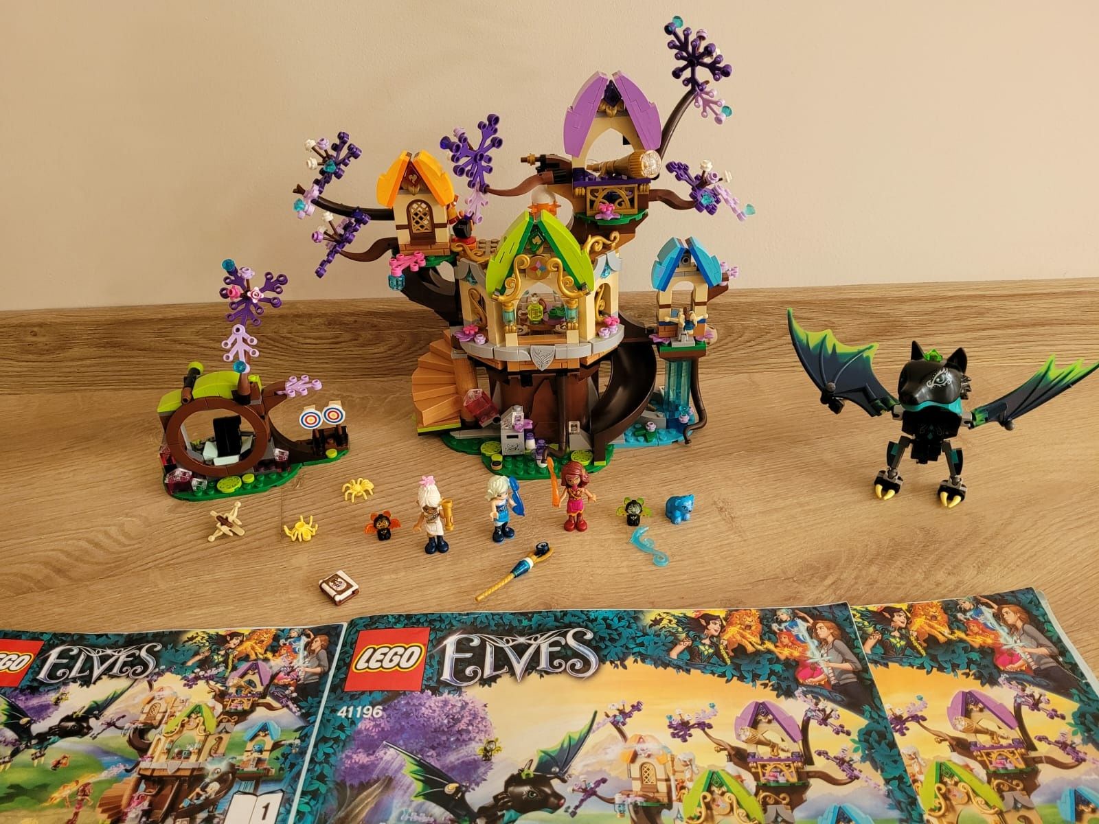 LEGO elves atak nietoperzy na drzewo 41196