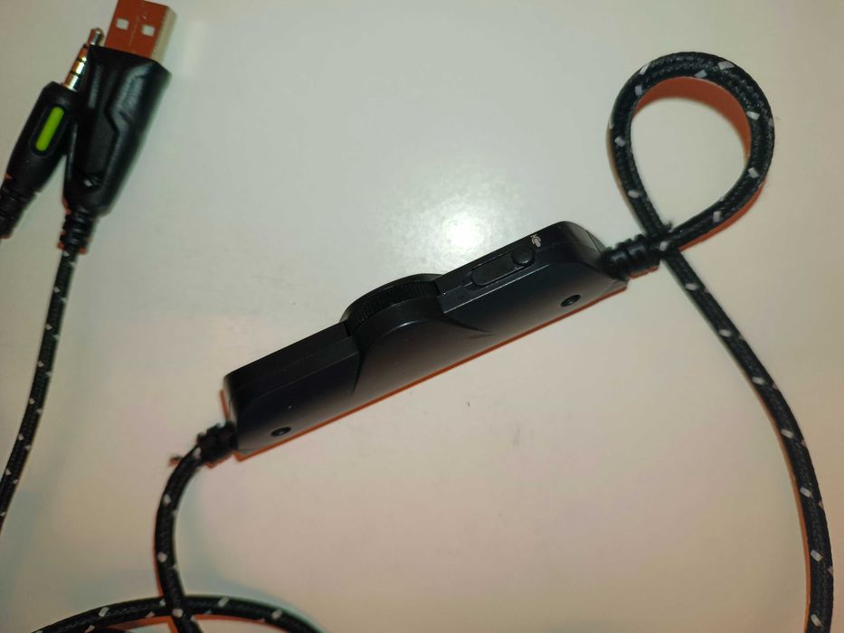 Profesjonalne słuchawki gamingowe Modecom Volcano MC-959