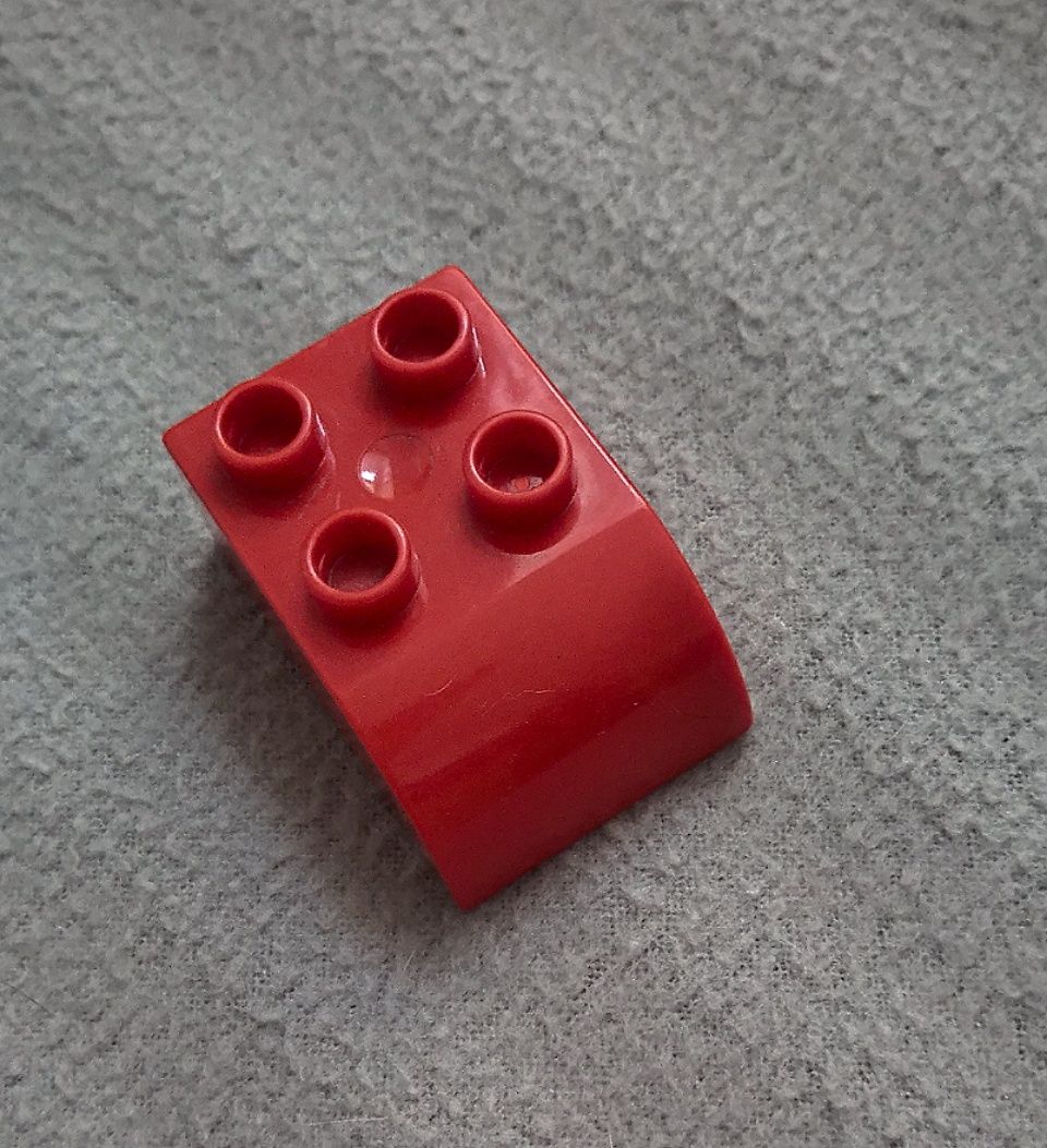 LEGO Duplo element dachówka skos czerwony