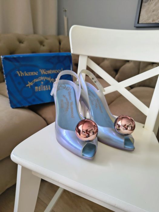 Vivienne Westwood r 38 niebieskie szpilki z kulką melissa