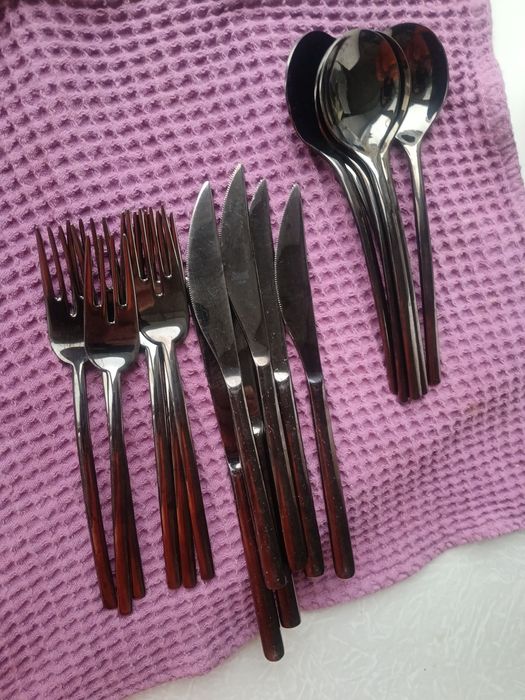 Набір столових приборів 18 одиниць, 6 персон