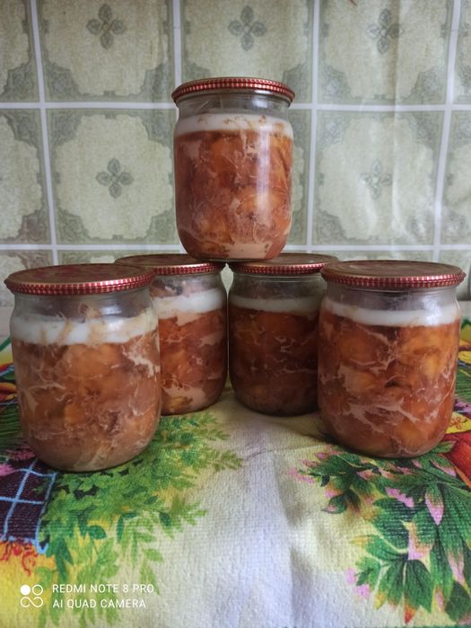 Домашня тушонка свинина