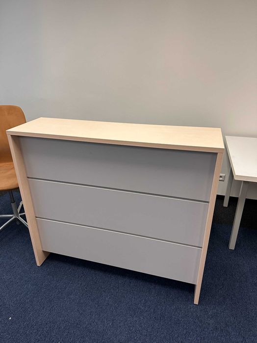 Lada recepcyjna drewniana