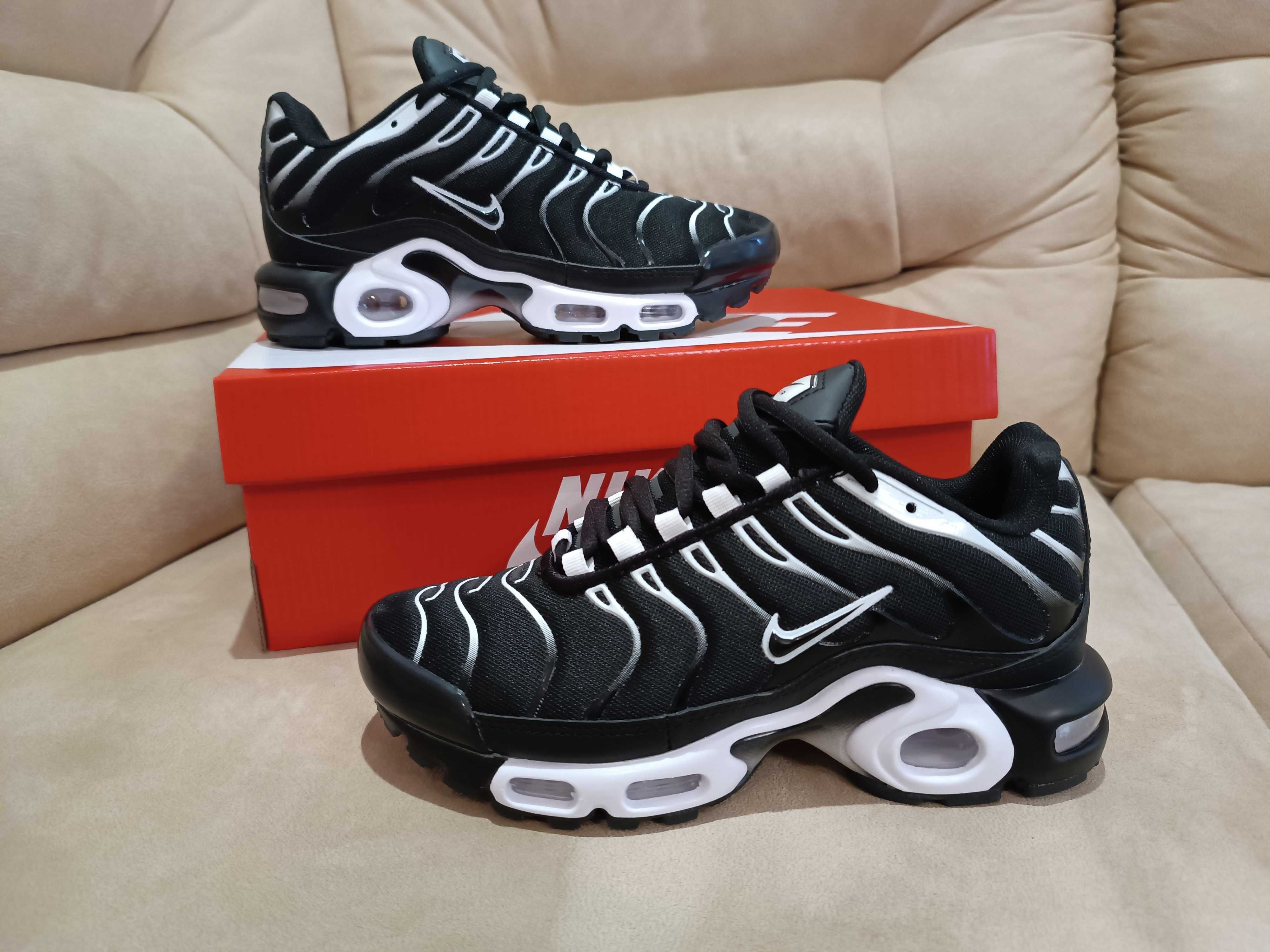 кроссовки Nike Air Max 97 TN plus (3 кольори) Розпродаж!