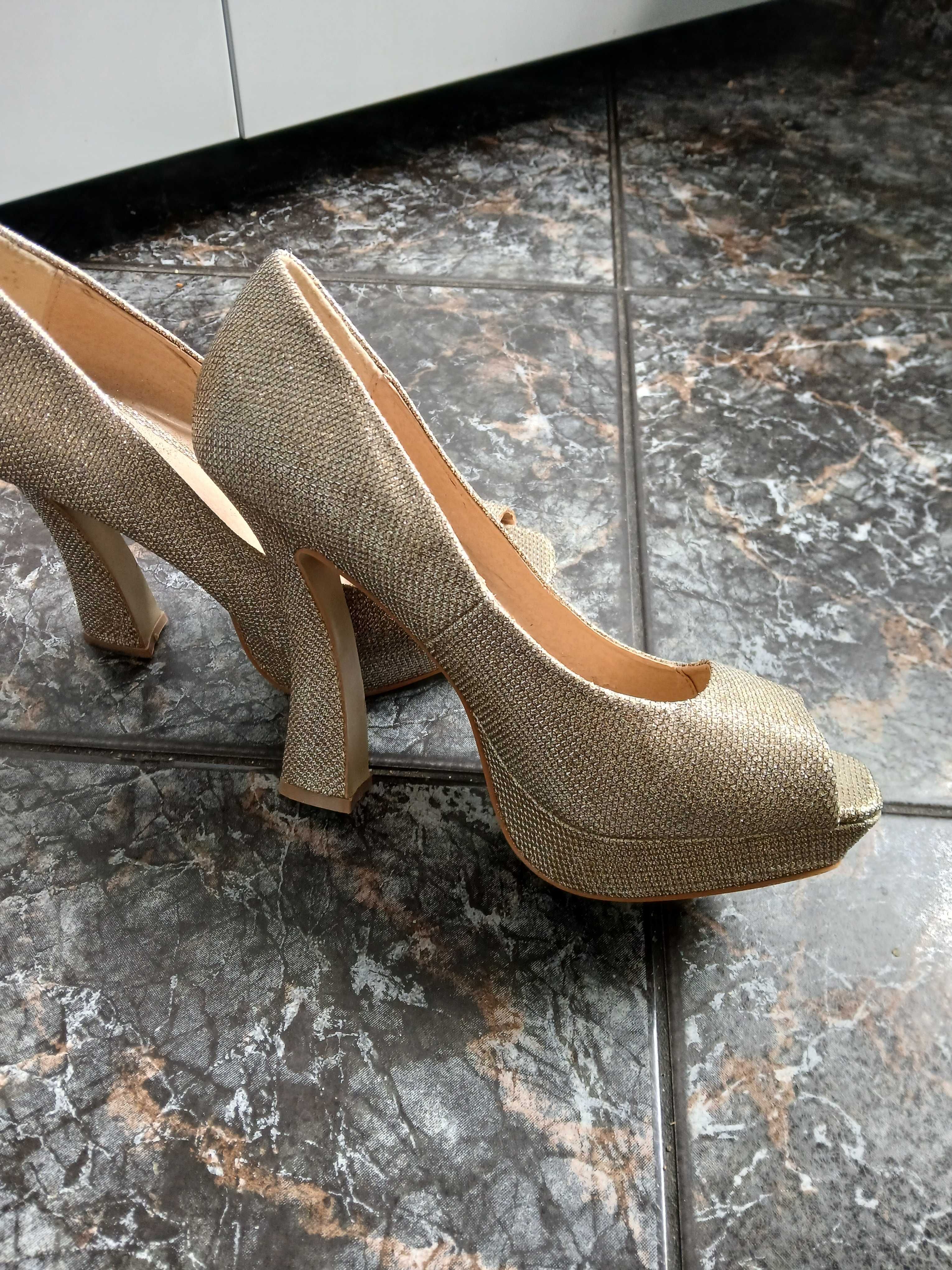 Buty wizytowe damskie rozm 41