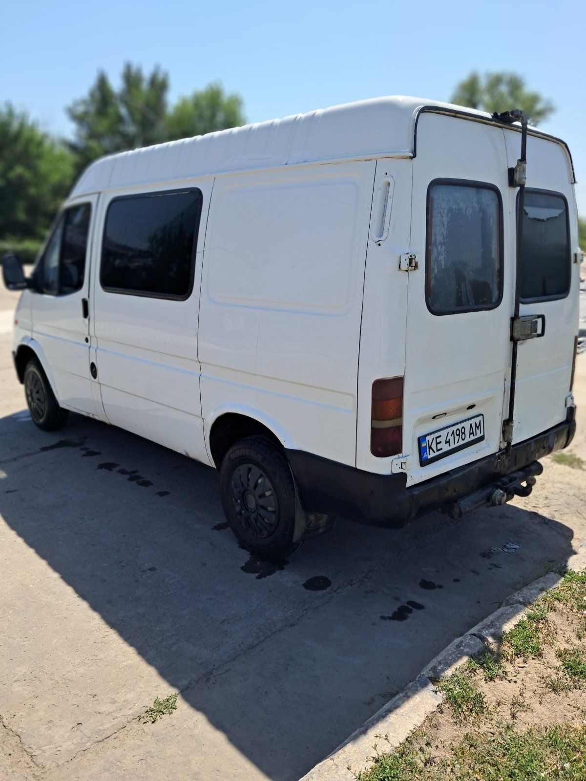 Продам автомобіль Ford Transit