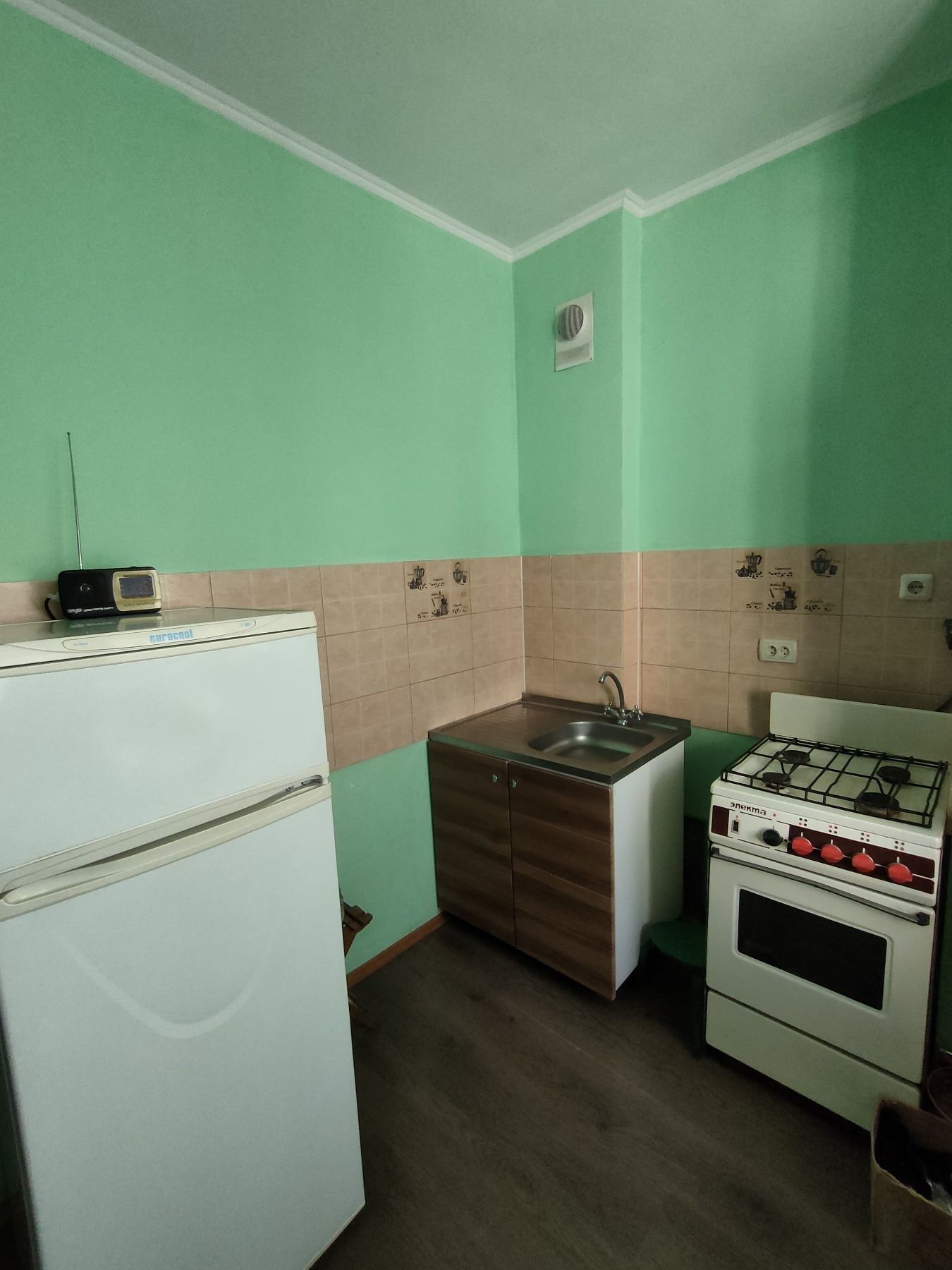 Продам 1кімтатну квартиру в Нових Петрівцях.