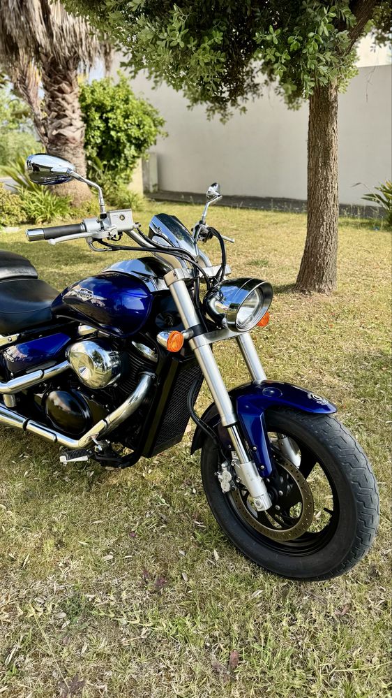 Suzuki Intruder 800