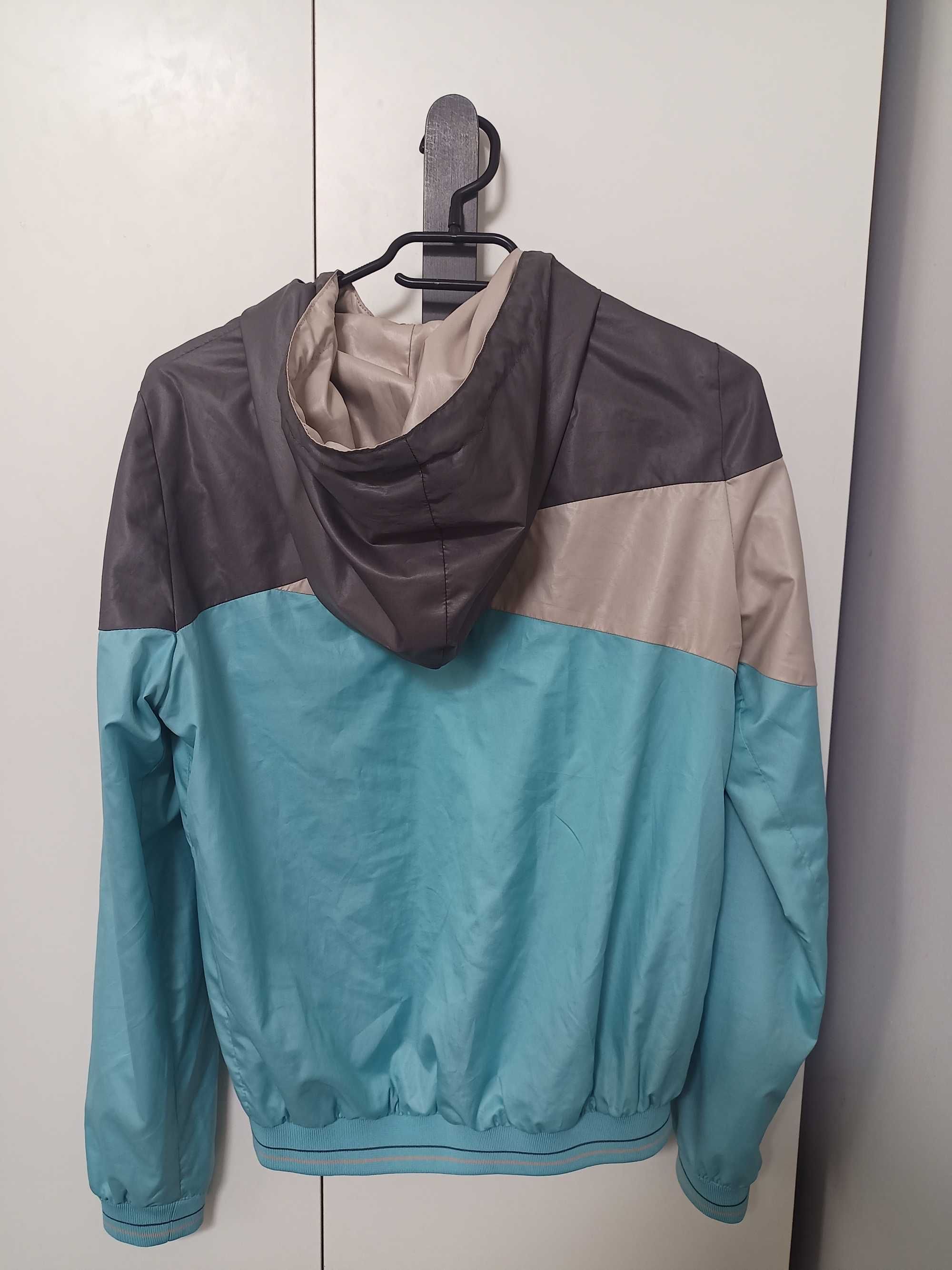 Kurtka damska wiatrówka r. M pull&bear