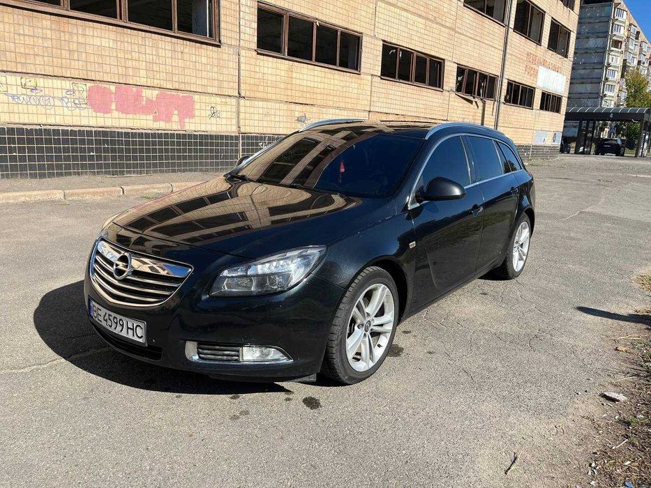 Продаю Opel Insignia 2011