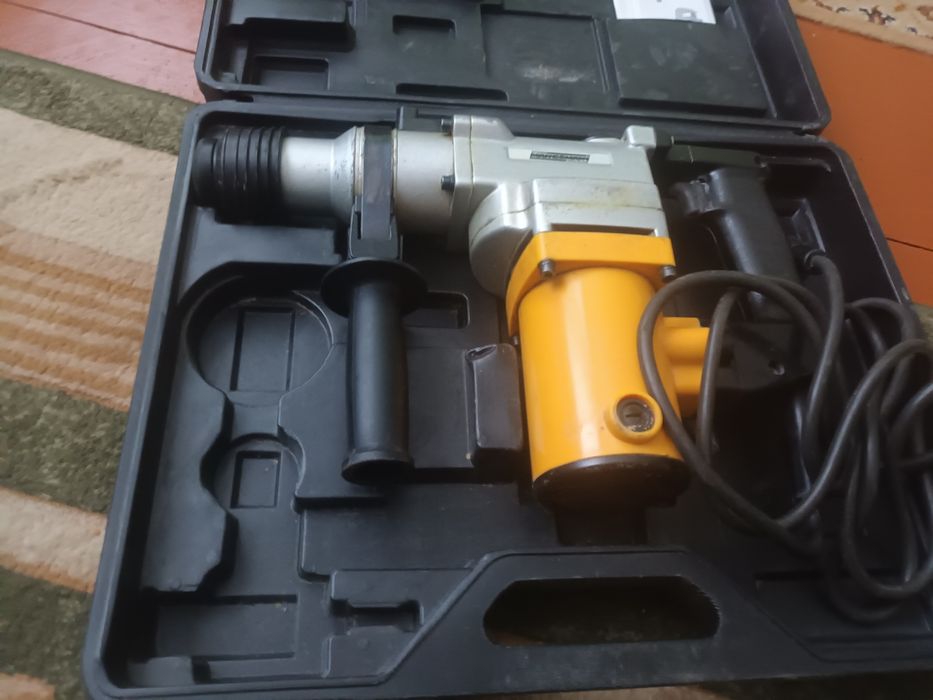 Ручна дискова пилка Einhell