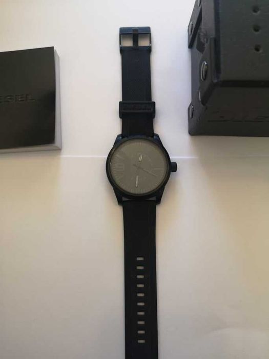 Relógio Diesel como novo c/garantia quase 2 anos