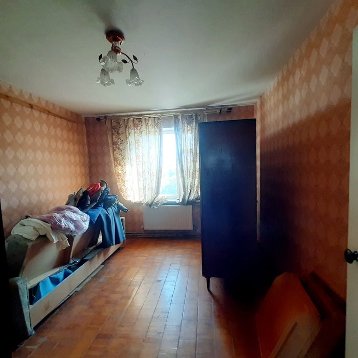 Продам 3-кімн. квартиру в Узині з автономним опаленням