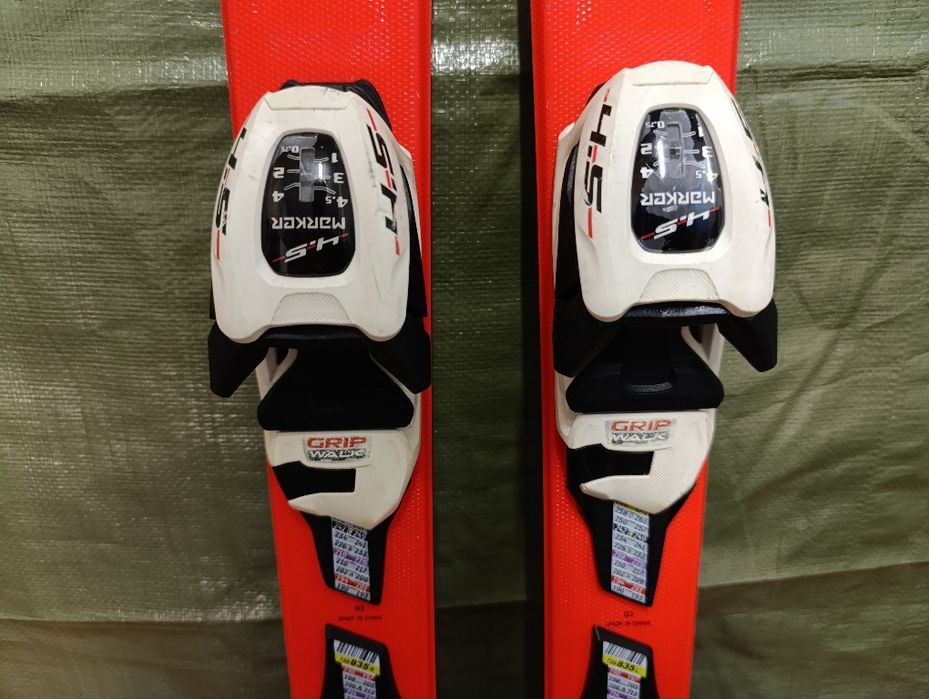 Nr 111 Narty zjazdowe Volkl Racetiger GS 10 / 110 cm + wiązania Gw