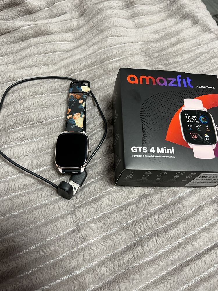 Смарт-годинник Amazfit GTS 4 mini  pink