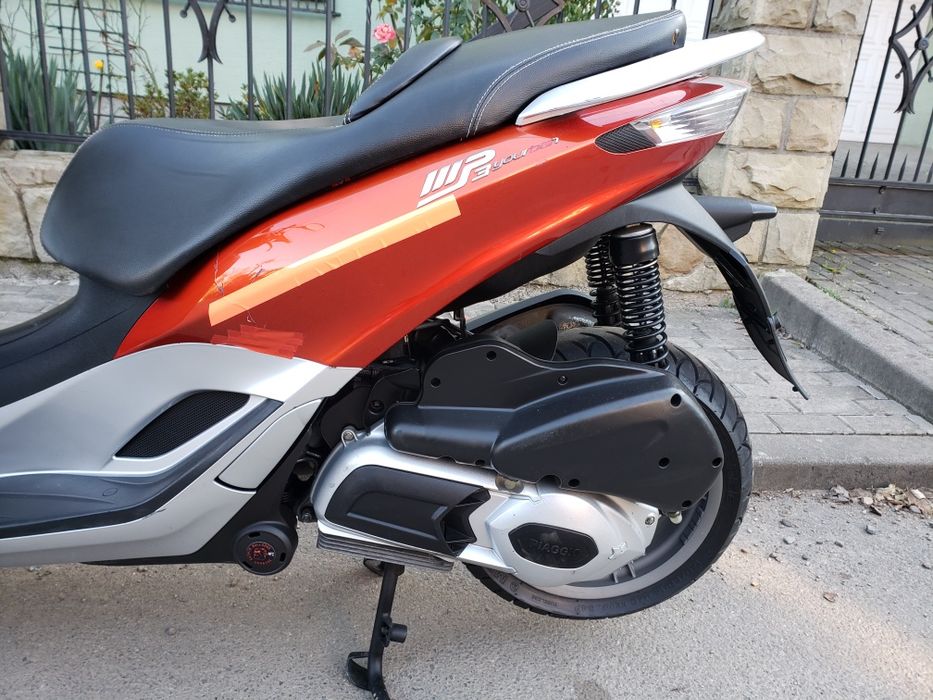 Скутер Piaggio Mp3 125ie Yourban