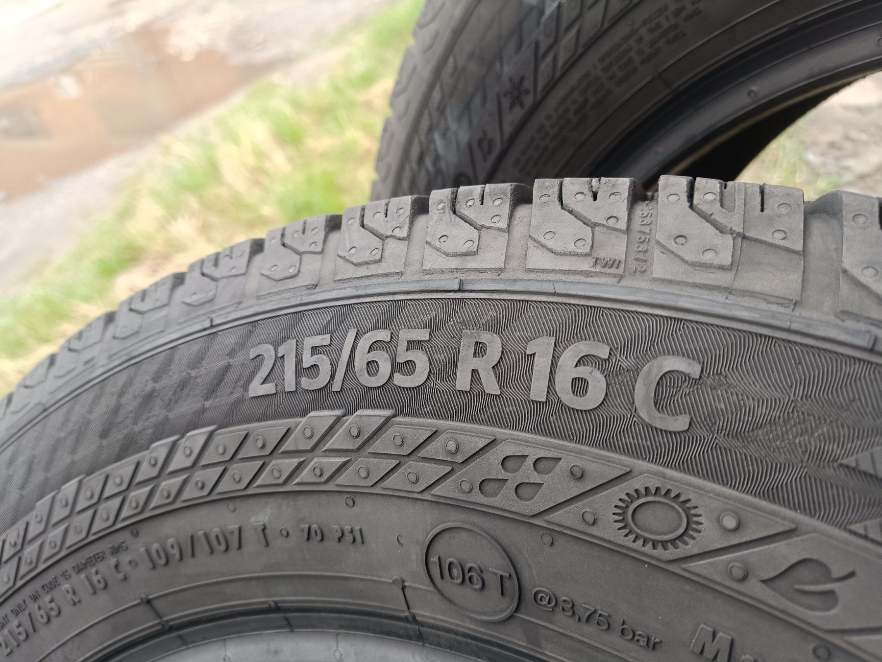 Всесезонні шини Continental 215/65 R16C резина цешка Р16 С