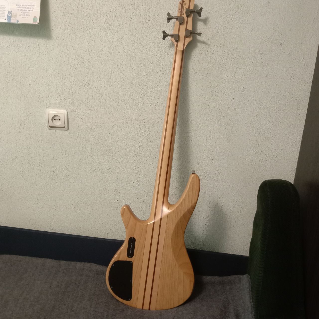 Ibanez SRX 750. Бас-гітара