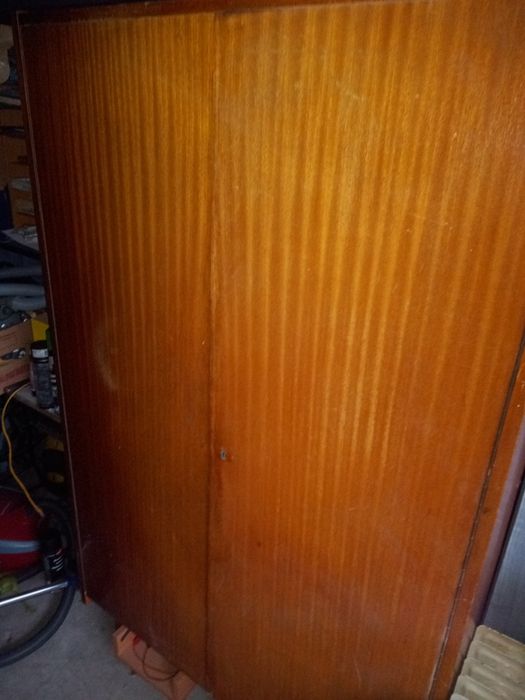 za darmo Stara pojemna szafa