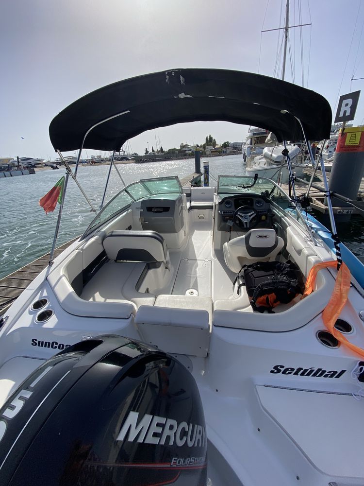 Barco Chaparral 21