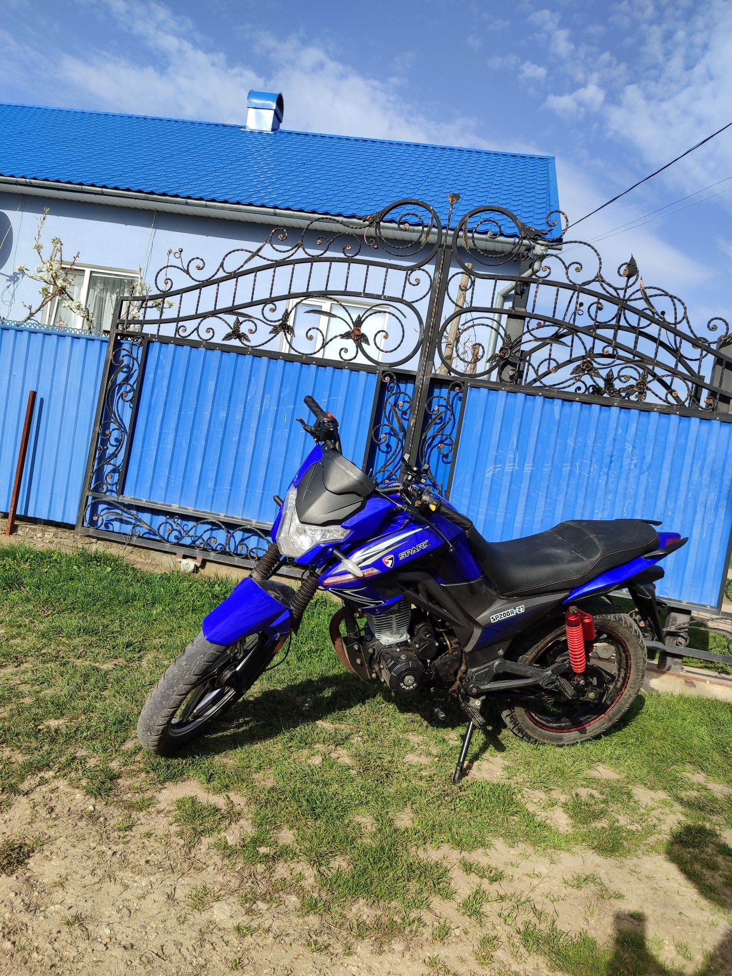продам мотоцикл спарк р27