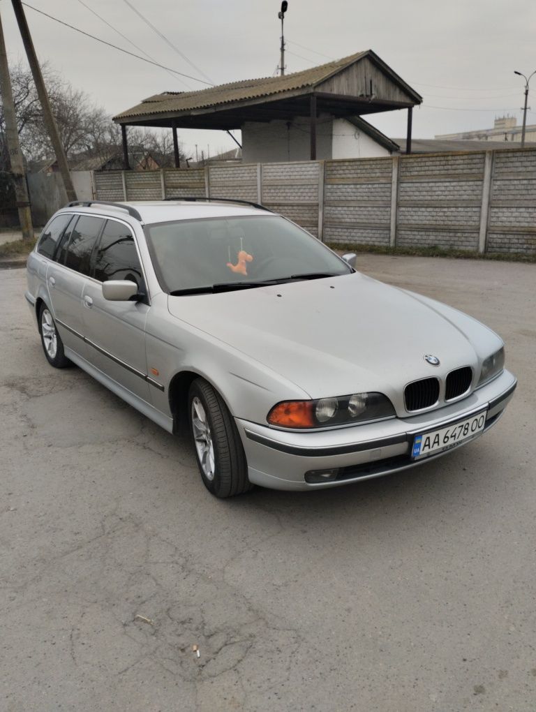 Продам BMW 520 E39