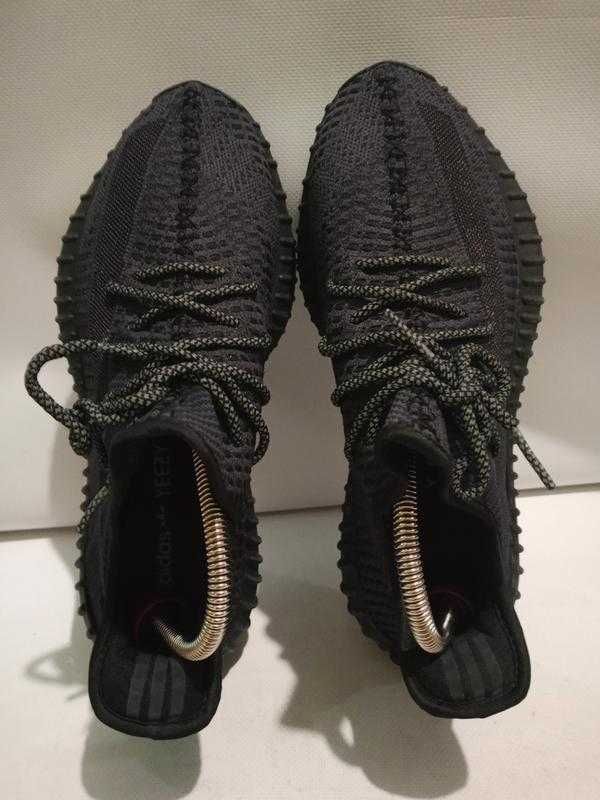 Кросівки Adidas Yeezt Boost 350 v2 black (рефлективні шнурки)  42