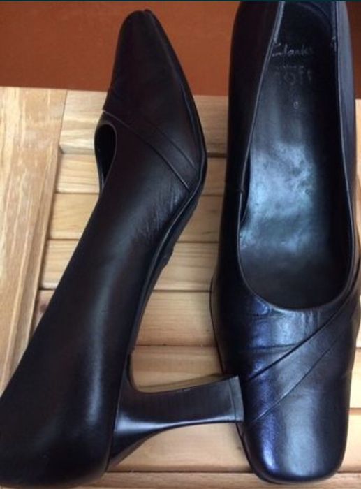 Туфли Clarks  8 /Туфли  41 /Черевики 41 /Босоножки 41р/