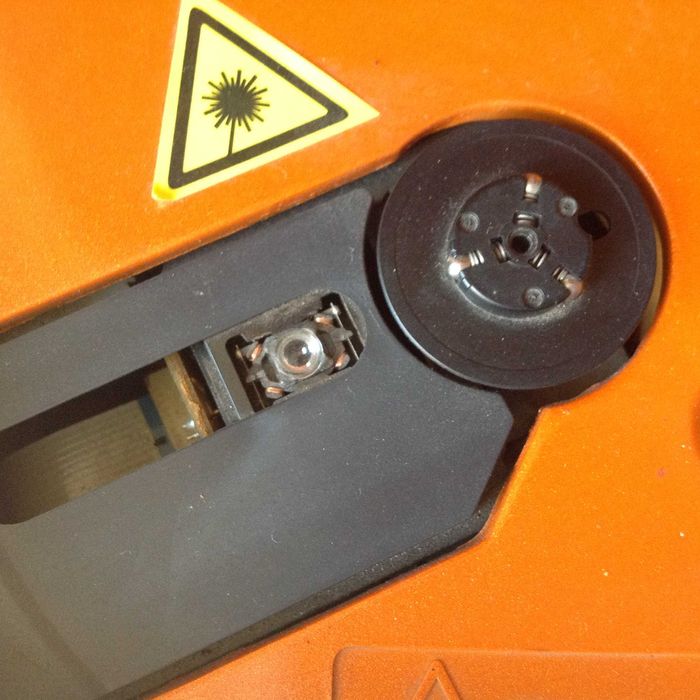 Vitek Магнитола (CD-MP3) VT-3952 OG (полурабочая) радио CD плеер Витэк