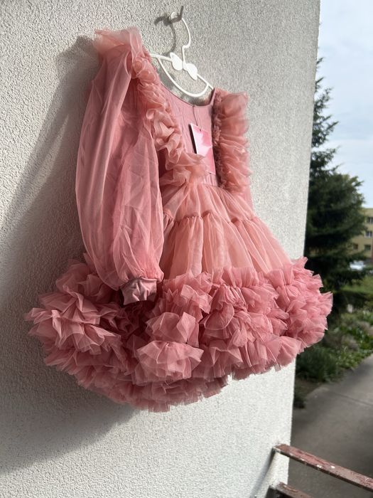 Sukienka princessa bajkowa tutu długi rękaw pudrowy róz rozkloszowana
