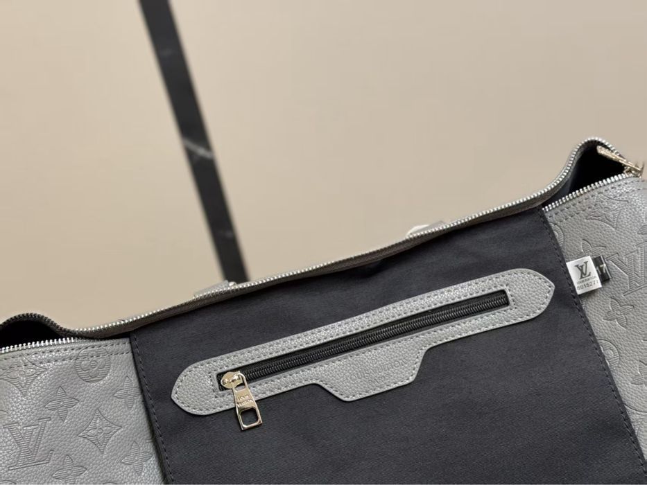 Серая сумка Louis Vuitton Keepall мужская унисекс дорожная ручная