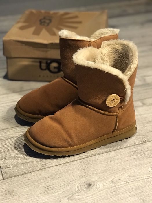 Натуральные угги