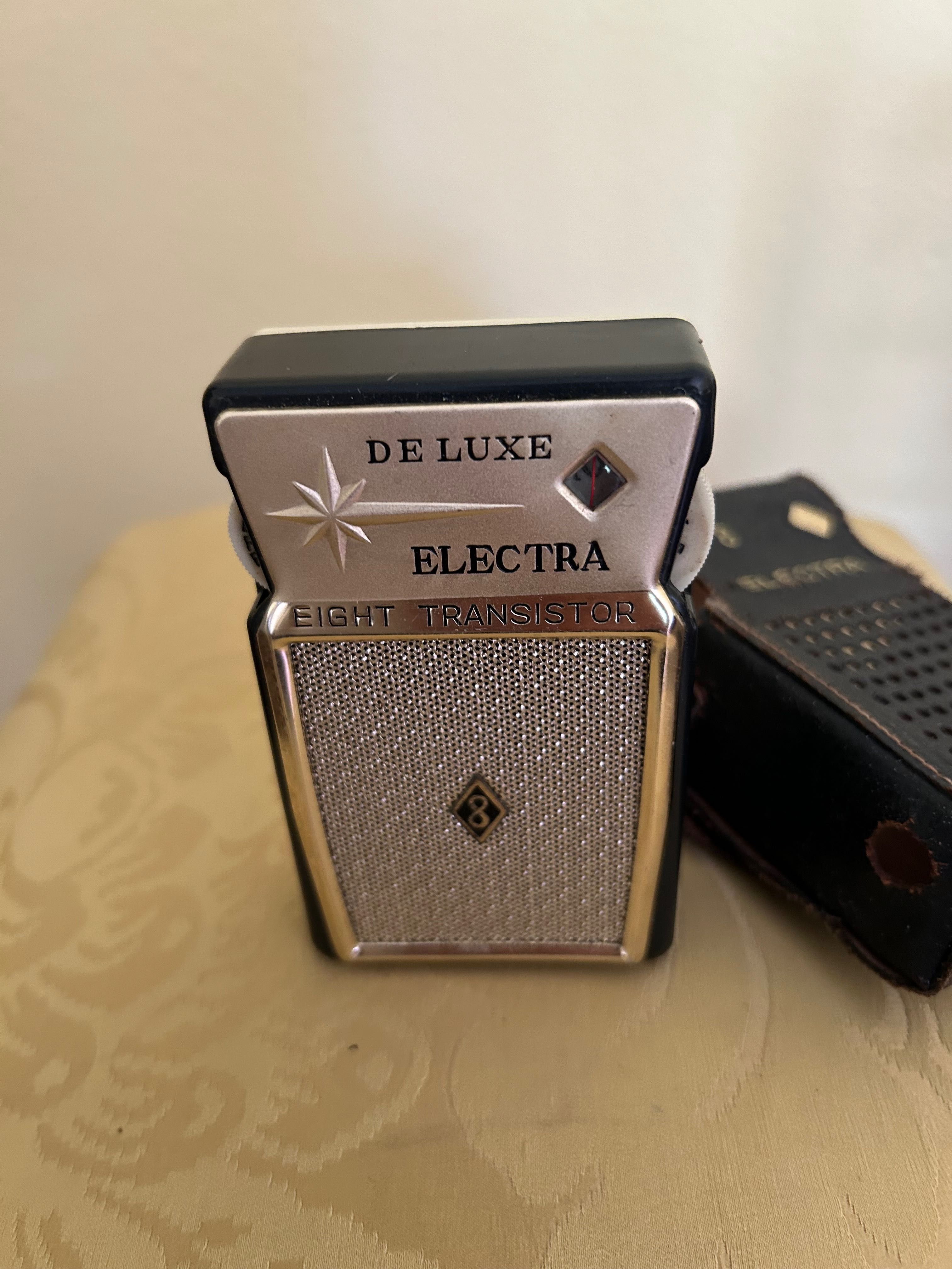 Vintage Radio De Luxe Electra