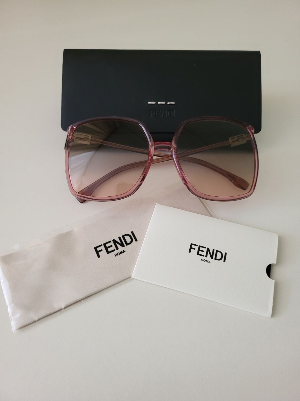 Нові Fendi, оригінал