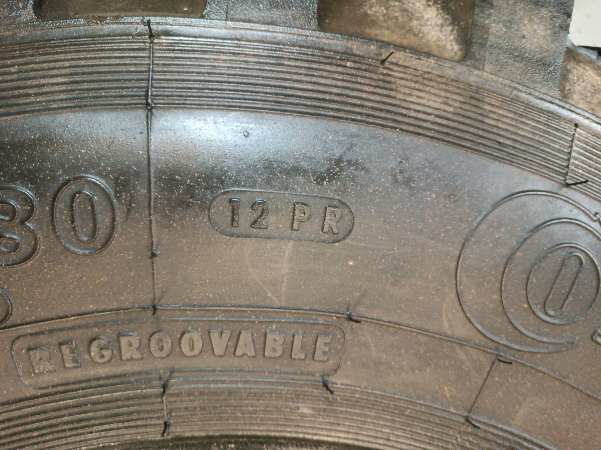 12.5R20 Continental MPT 80 12.5-20