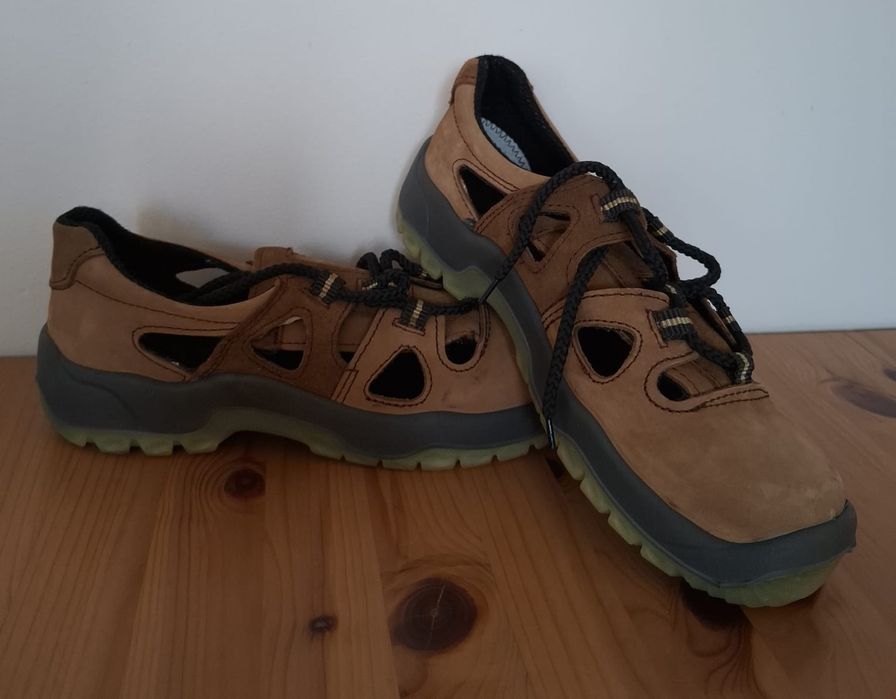 Robocze sandały skórzane z metalowym podnoskiem