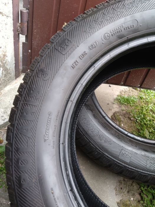 Opony zimowe SUV Barum Bravuris 3 4szt. 225/65/17